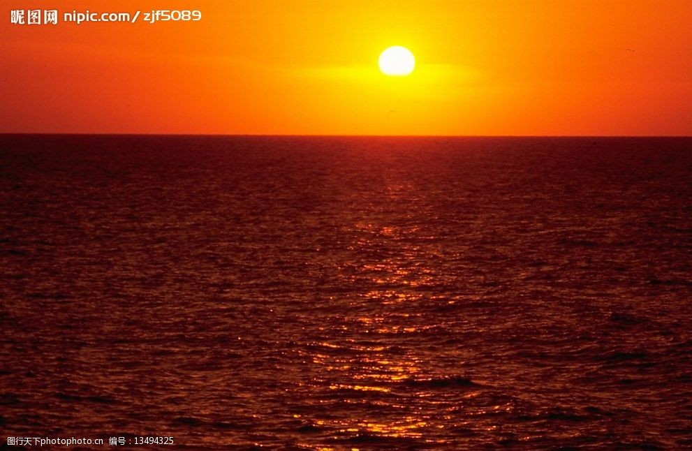 关键词:海上日出 大海日出海水红色 自然景观 自然风景 摄影图库 96