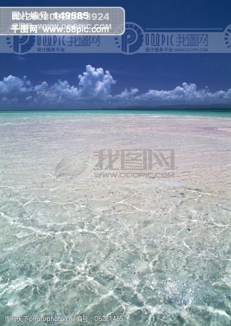 大海海水清澈天空蓝天白云风景美景风光