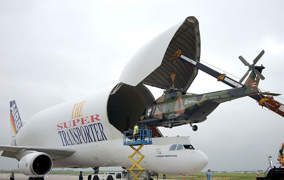 空中客车大白鲸运输机 空中客车 大白鲸 运输机 现代科技 交通工具