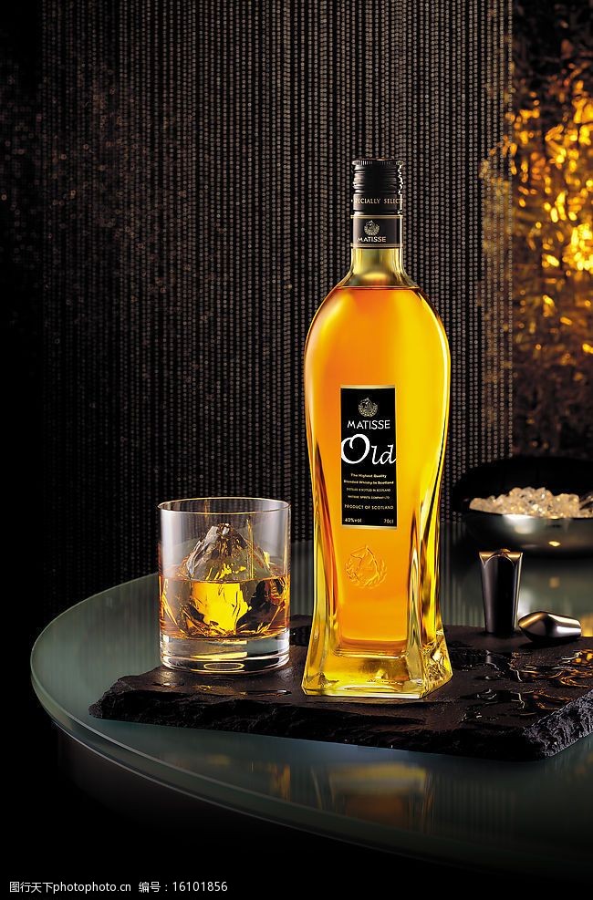 关键词:马缔式苏格兰威士忌 酒 酒类广告 酒杯 冰块 餐饮美食 饮料